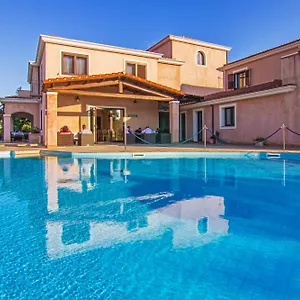 La Perla 4*, Àrbatax Italien